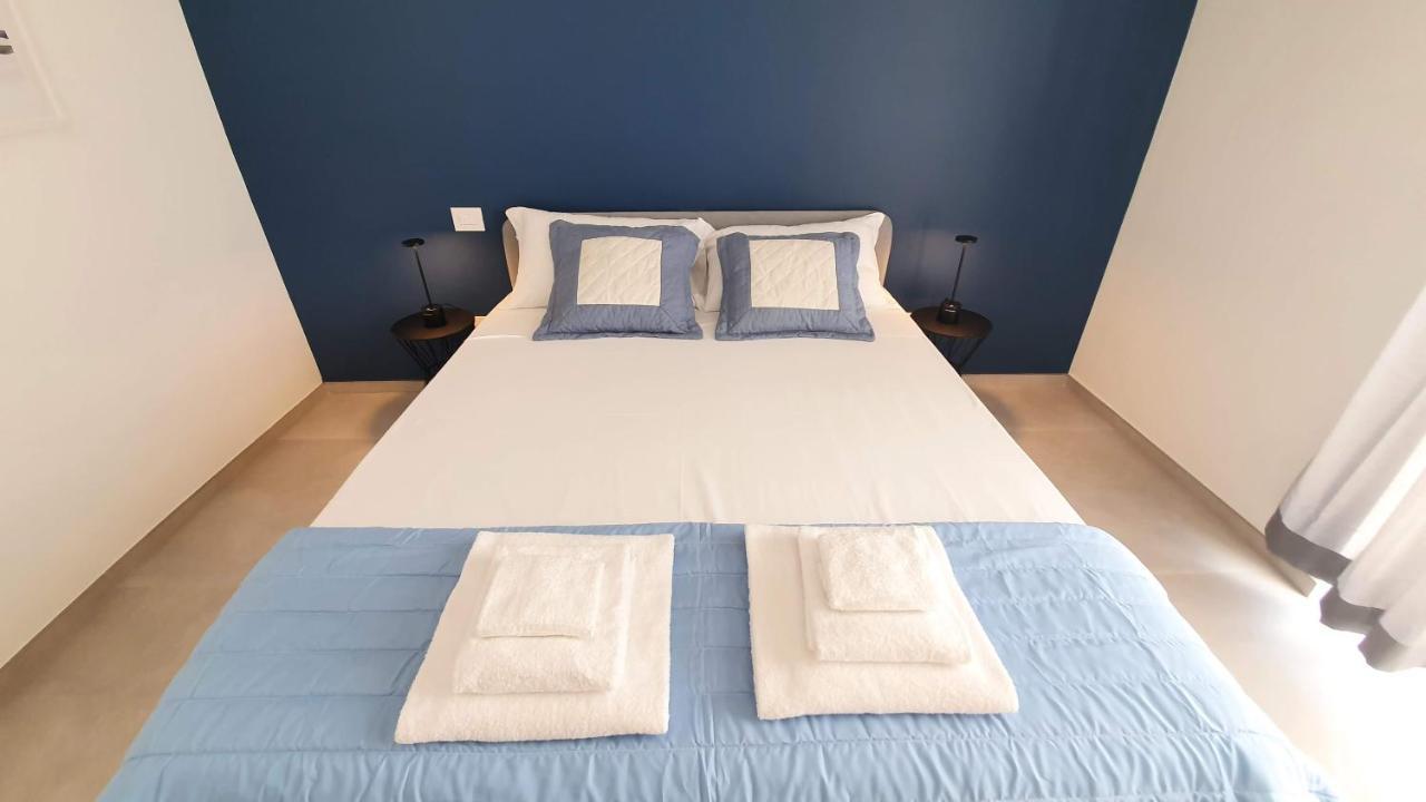 Villa Mediterranea Apartments - Seaview, Pool & Garden バーリ エクステリア 写真