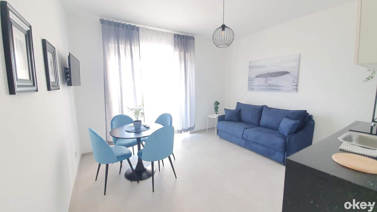 Villa Mediterranea Apartments - Seaview, Pool & Garden バーリ エクステリア 写真
