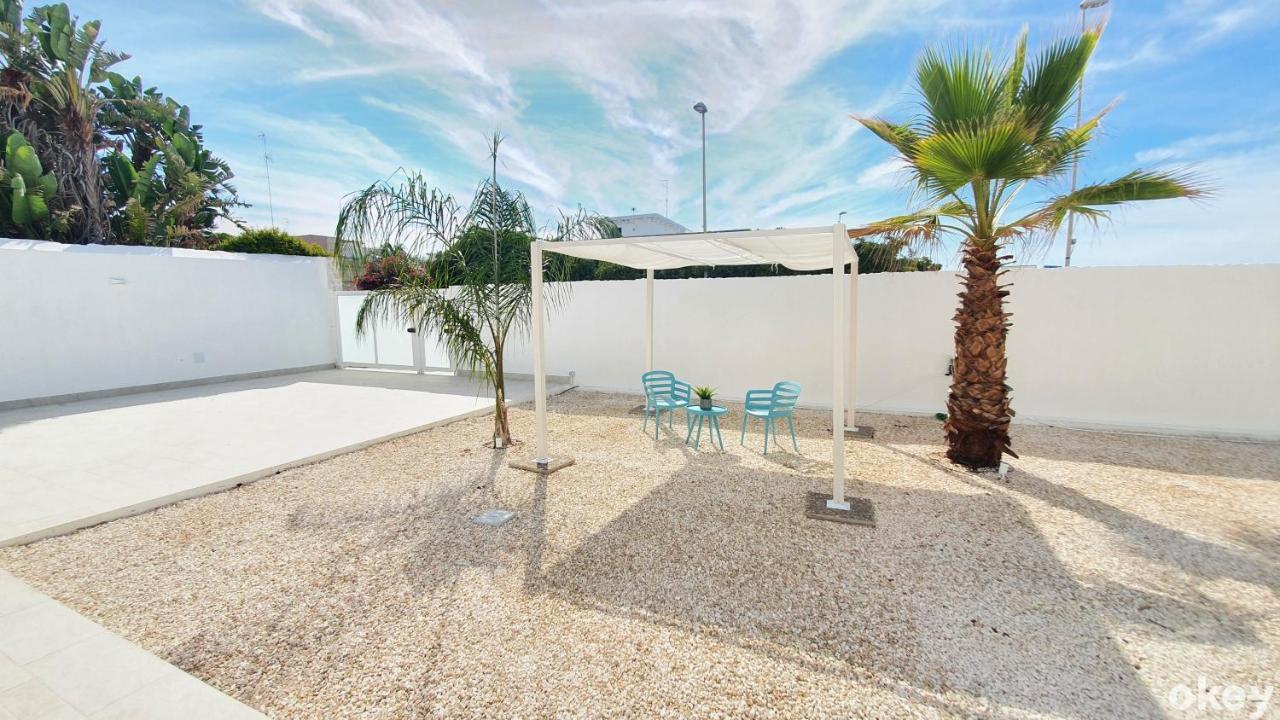 Villa Mediterranea Apartments - Seaview, Pool & Garden バーリ エクステリア 写真