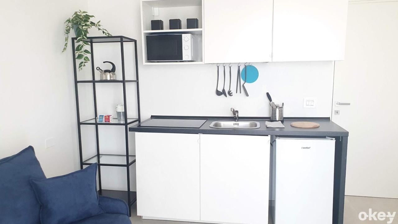 Villa Mediterranea Apartments - Seaview, Pool & Garden バーリ エクステリア 写真