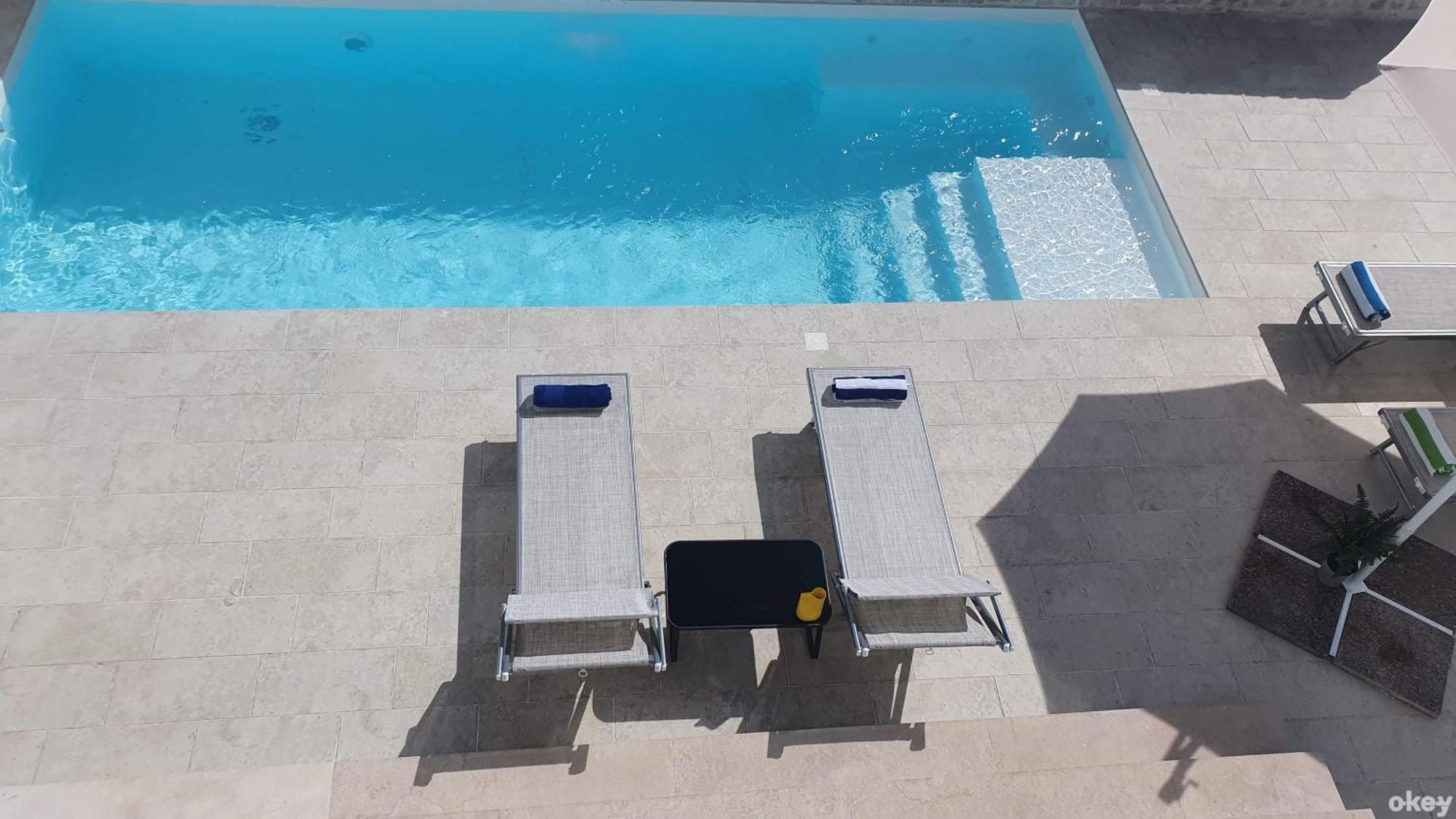 Villa Mediterranea Apartments - Seaview, Pool & Garden バーリ エクステリア 写真