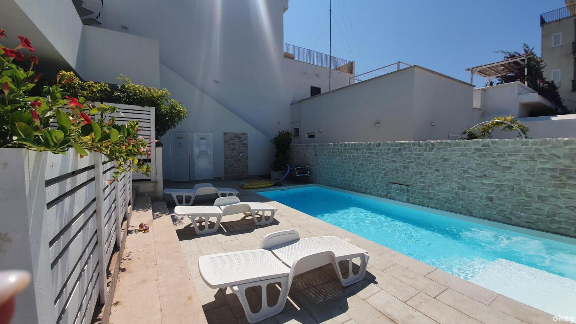 Villa Mediterranea Apartments - Seaview, Pool & Garden バーリ エクステリア 写真